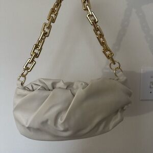 Elegant Cream Chain Shoulder Bag